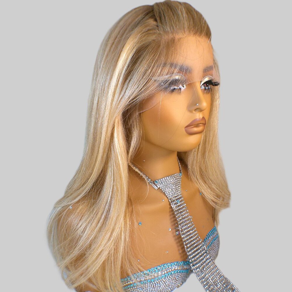 ✨18 In Layered Highlighted Blonde Ombre Dimensional Lace Wig Fast Ship ✨